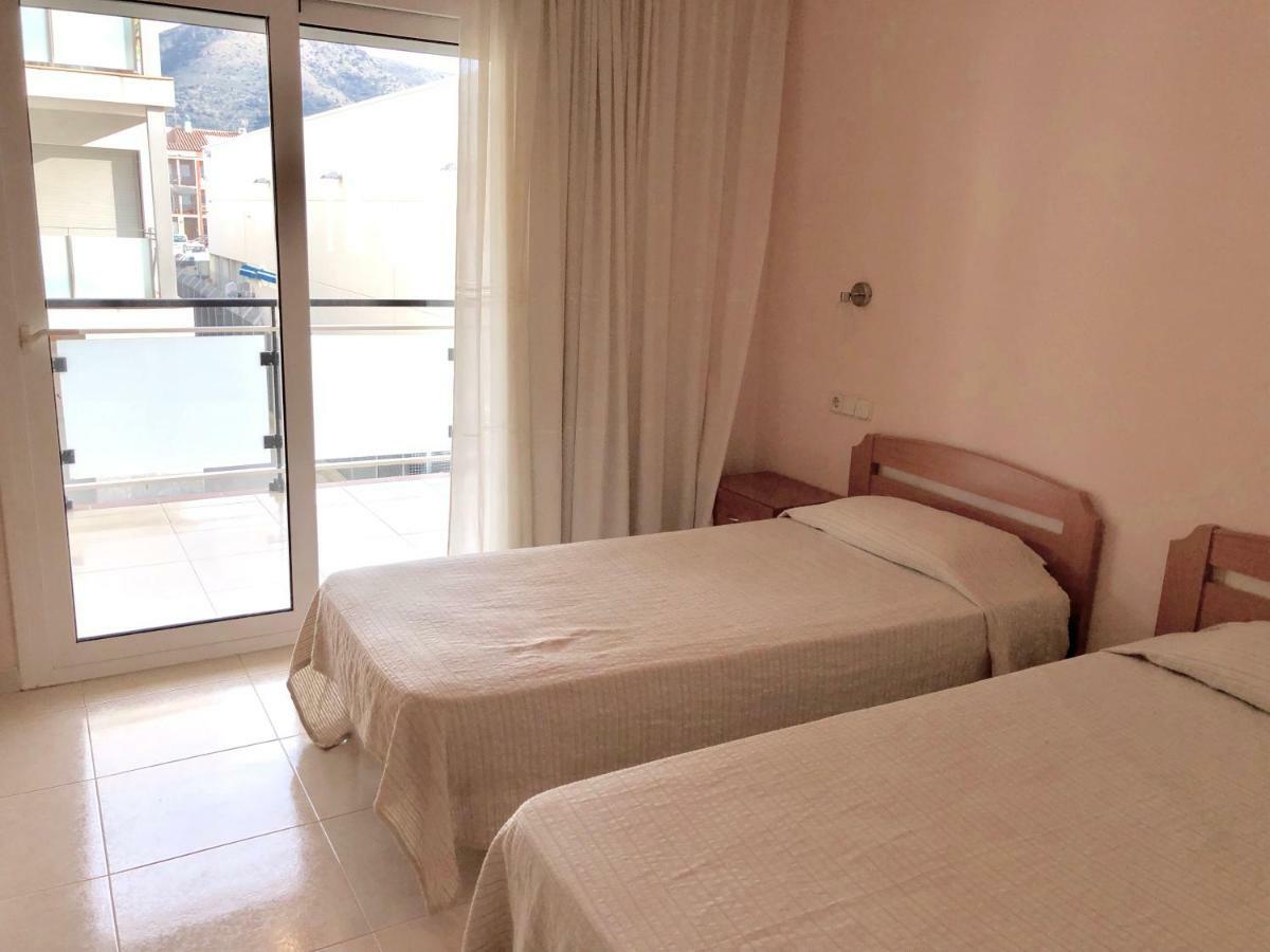 Apartamentos Benet Росес Екстериор снимка