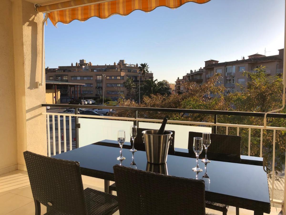 Apartamentos Benet Росес Екстериор снимка