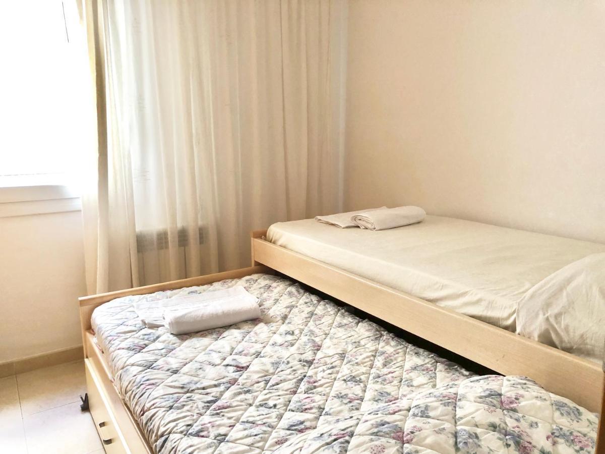 Apartamentos Benet Росес Екстериор снимка